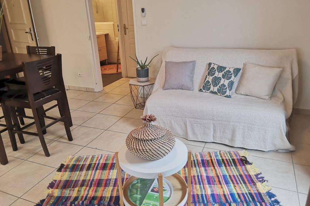 Bel Appartement avec terrasse proche des plages Saint-Gilles Les Bains Extérieur photo