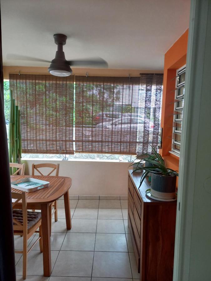 Bel Appartement avec terrasse proche des plages Saint-Gilles Les Bains Extérieur photo