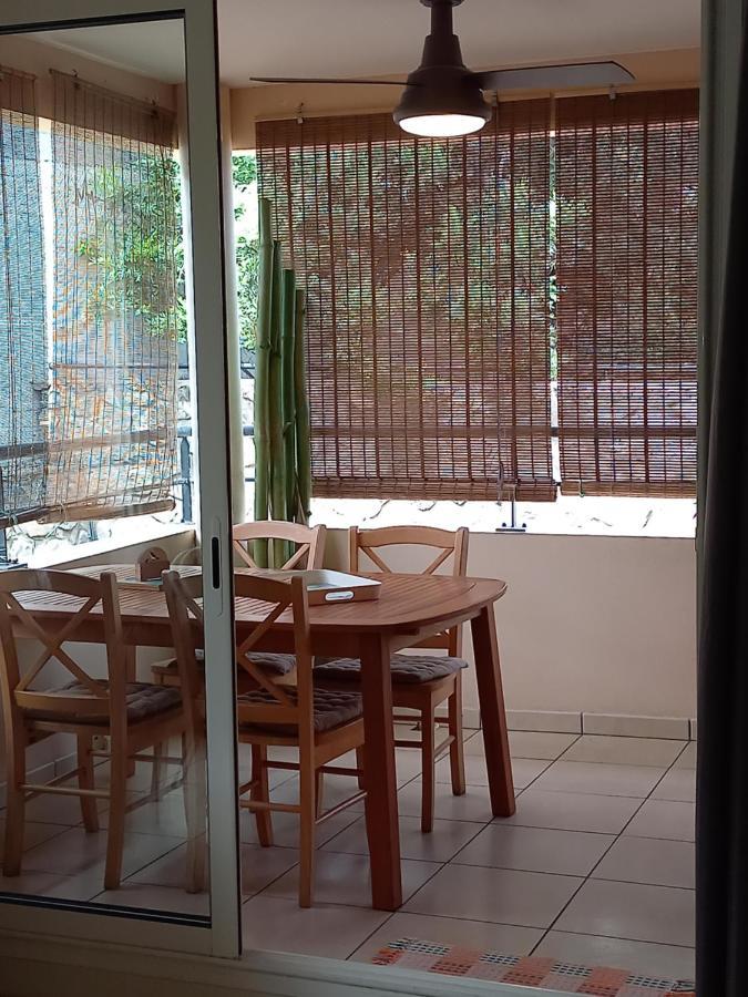 Bel Appartement avec terrasse proche des plages Saint-Gilles Les Bains Extérieur photo